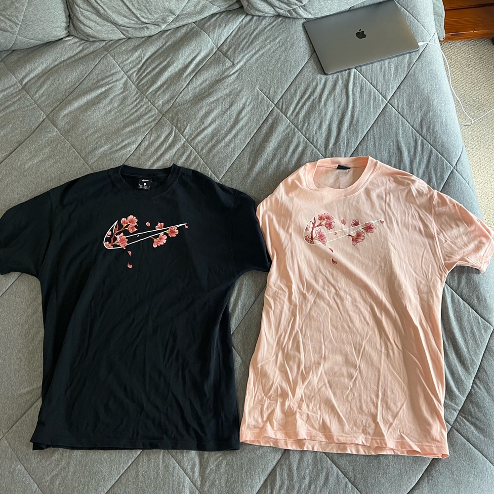 Men’s Nike Basketball Floral Swoosh City Exploration T Shirt Size Medium Lot 2